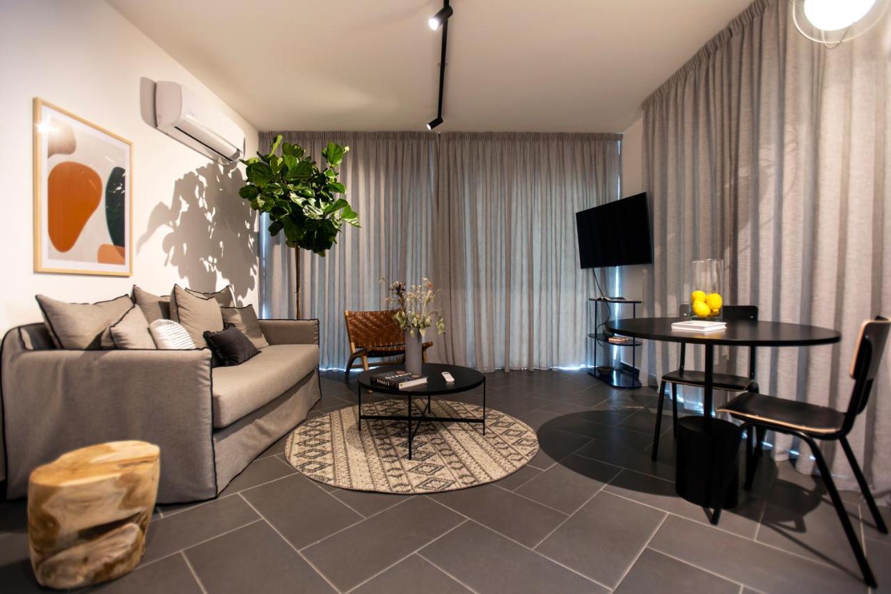 Liv Urban Suites Ларнака Екстер'єр фото