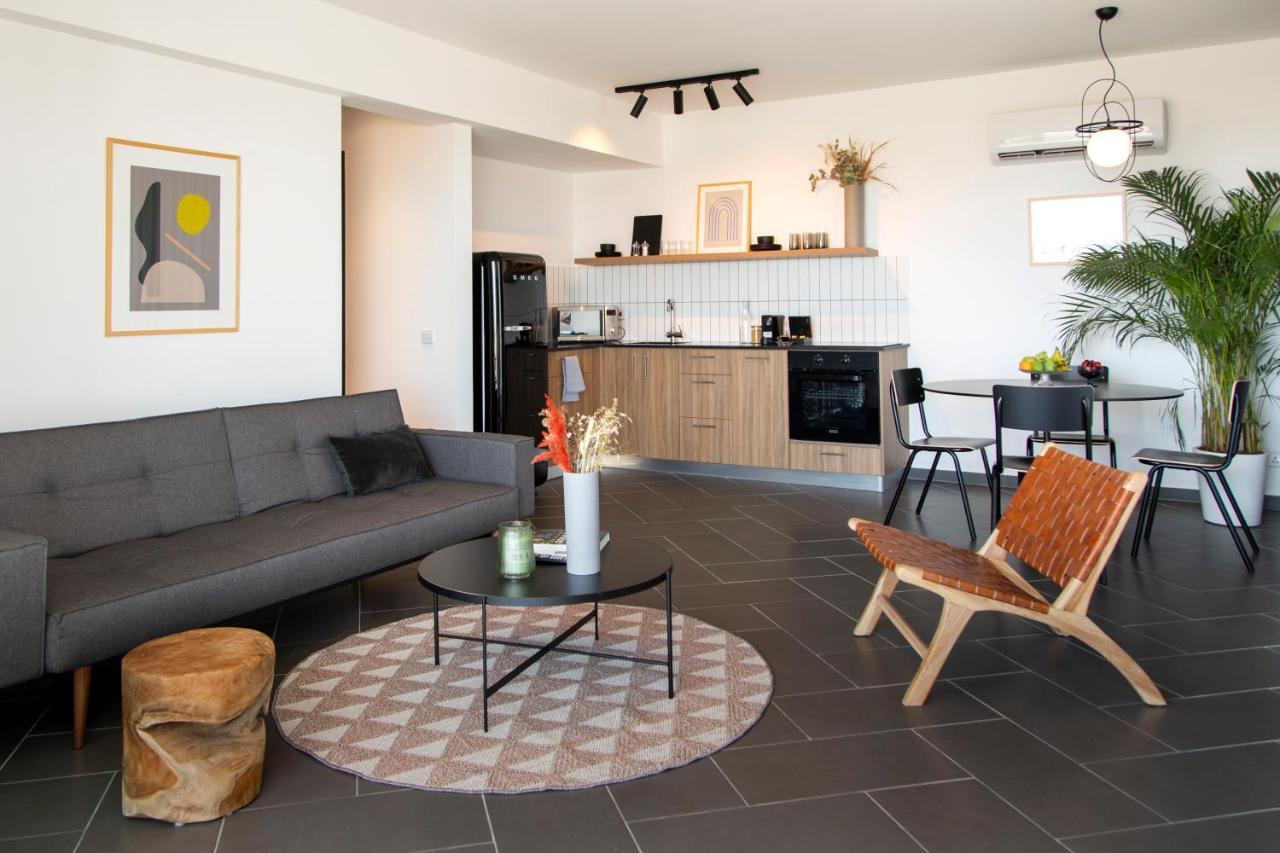 Liv Urban Suites Ларнака Екстер'єр фото