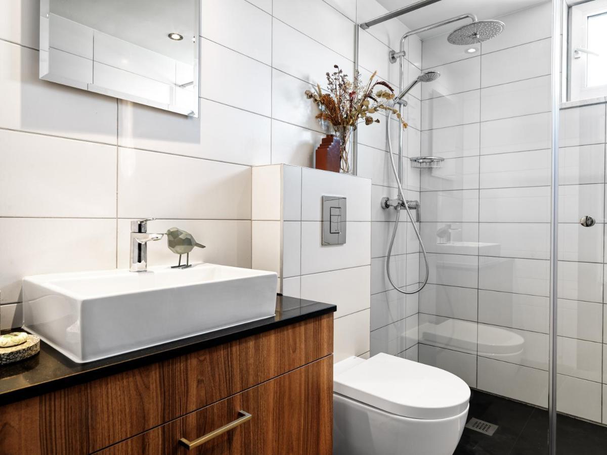 Liv Urban Suites Ларнака Екстер'єр фото