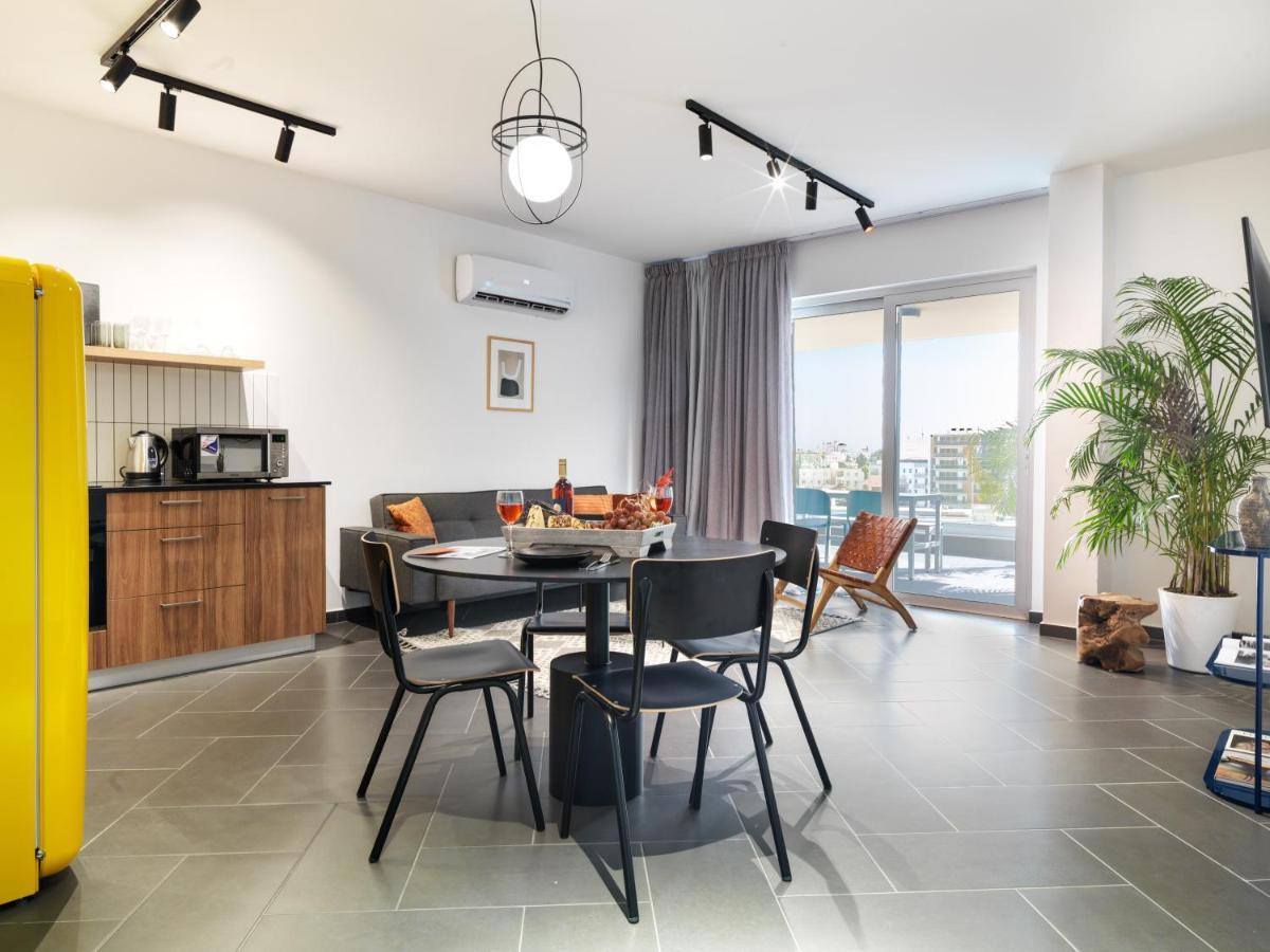 Liv Urban Suites Ларнака Екстер'єр фото