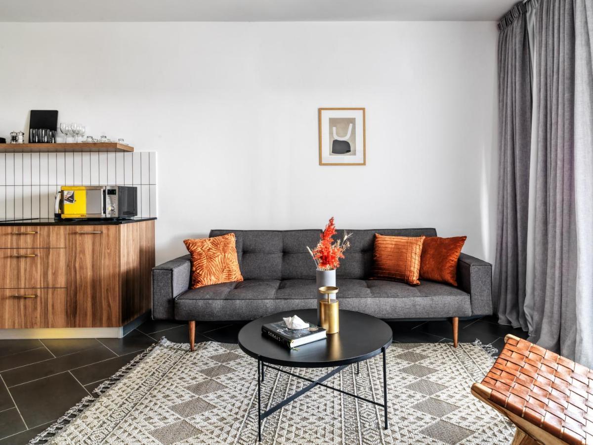 Liv Urban Suites Ларнака Екстер'єр фото