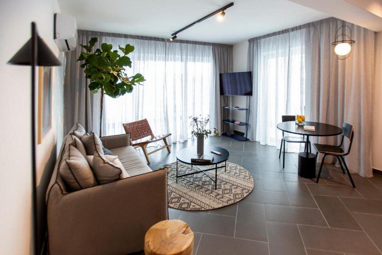 Liv Urban Suites Ларнака Екстер'єр фото